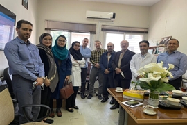 جلسه دفاع از پایان نامه ی دکترای تخصصی دکتر علی درینی در مرکز تحقیقات بیماریهای گوش و حلق و بینی